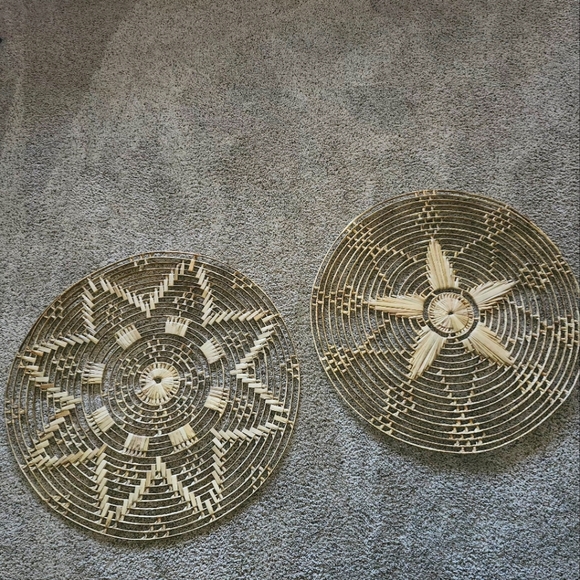 Authentic Handcrafted 1970s Rattan Wall Decor discs - Picture 1 of 4